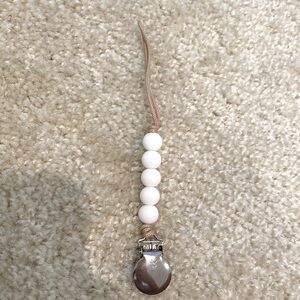 Ryan & Rose pacifier clip